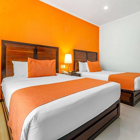 Comfort Inn Cancun Aeropuerto Buitenkant foto