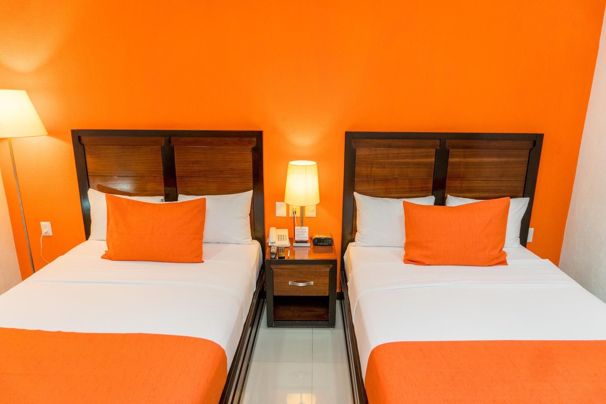 Comfort Inn Cancun Aeropuerto Buitenkant foto