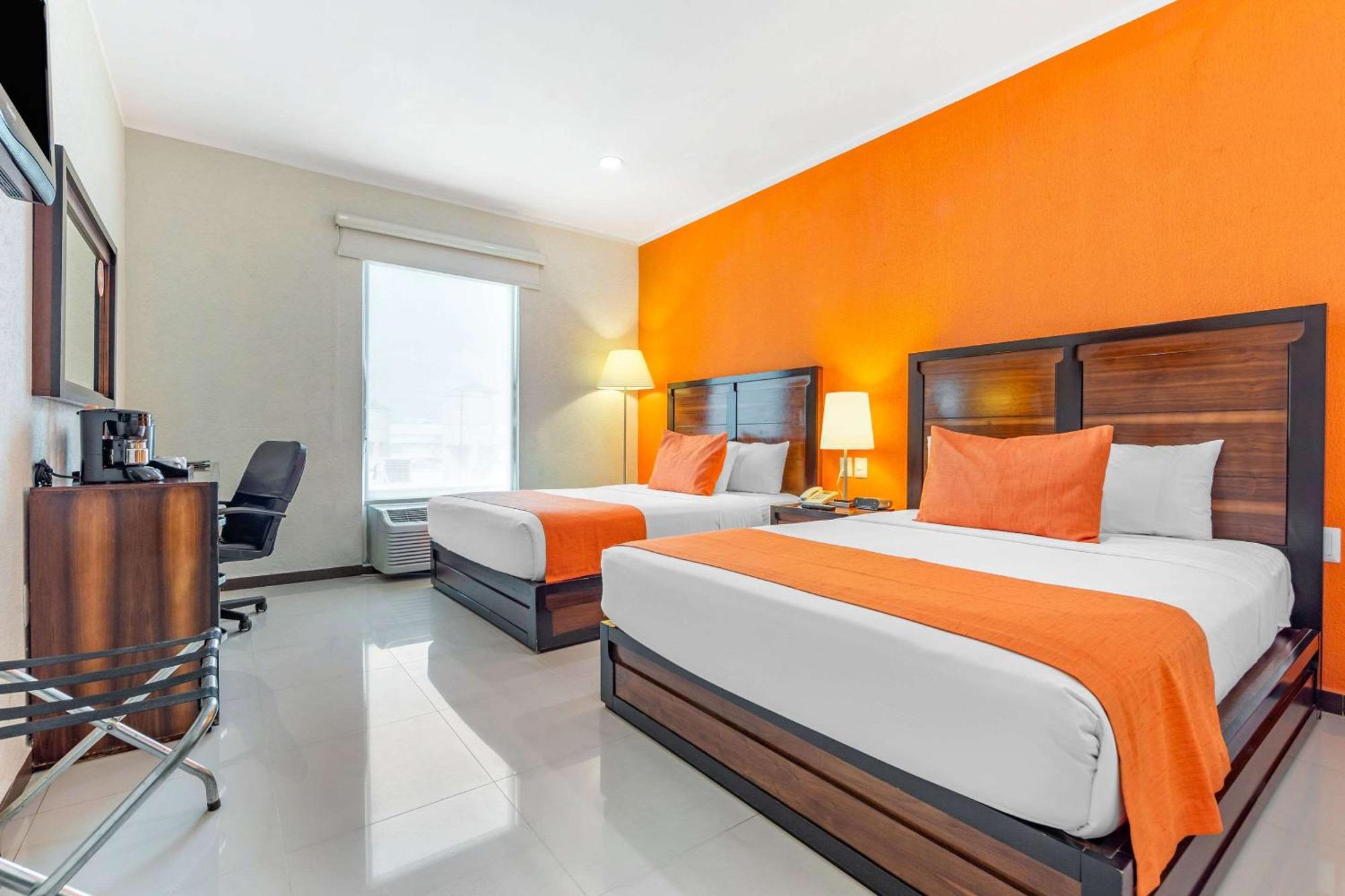 Comfort Inn Cancun Aeropuerto Buitenkant foto