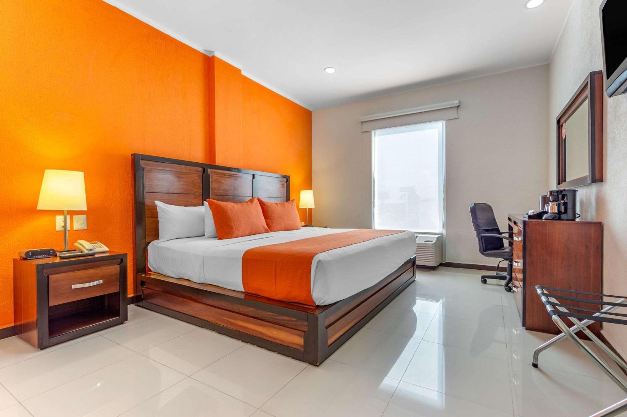 Comfort Inn Cancun Aeropuerto Buitenkant foto