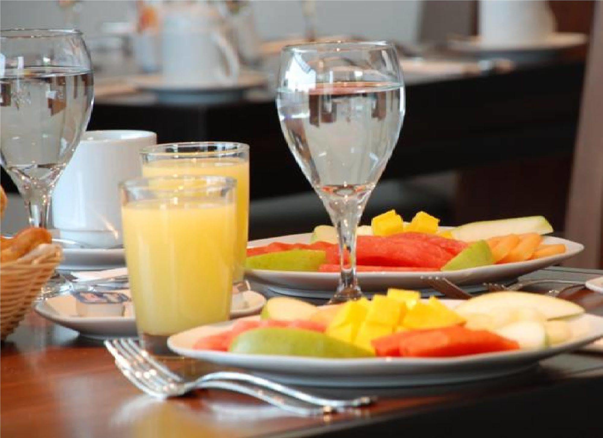 Comfort Inn Cancun Aeropuerto Buitenkant foto
