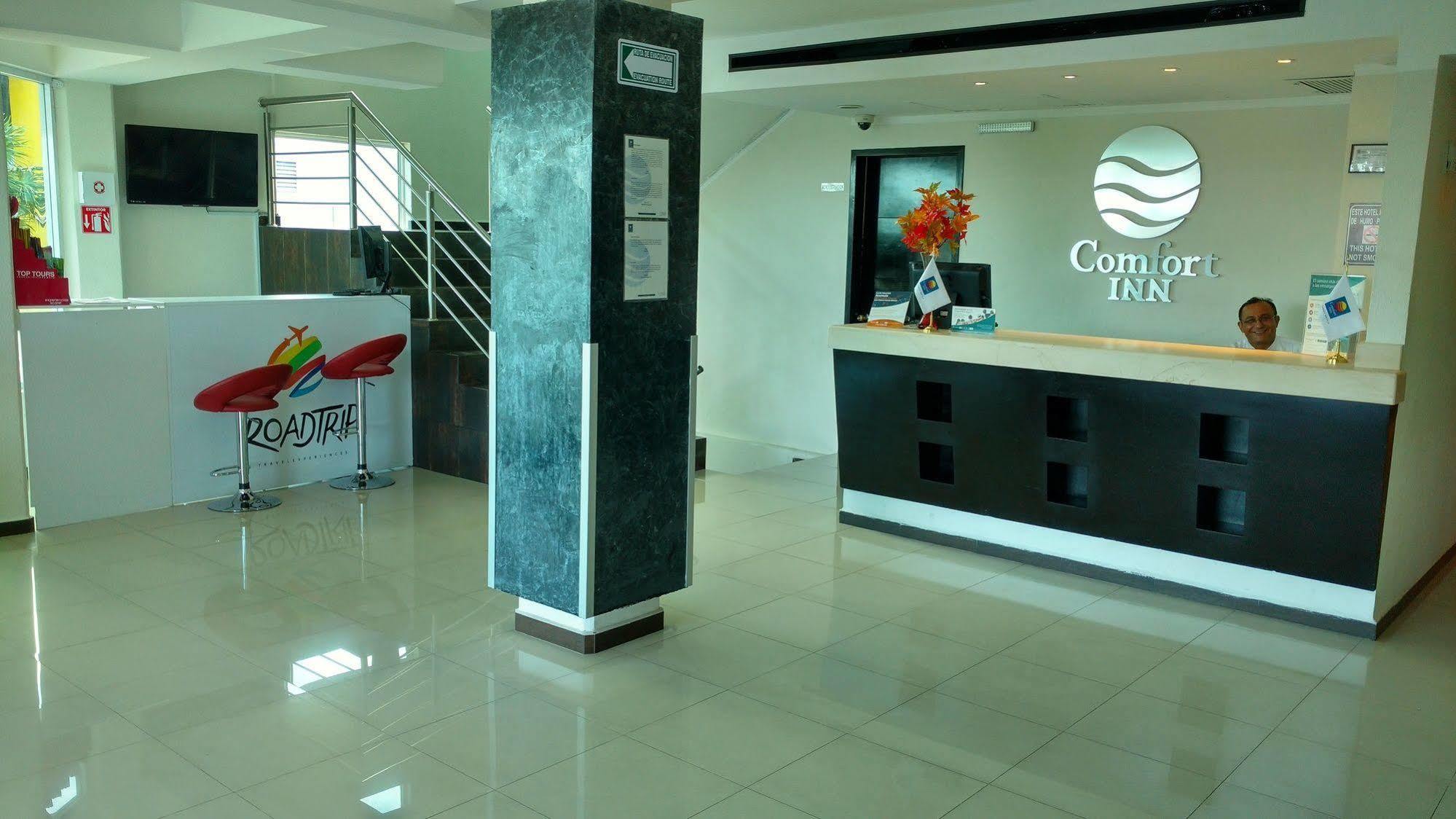 Comfort Inn Cancun Aeropuerto Buitenkant foto